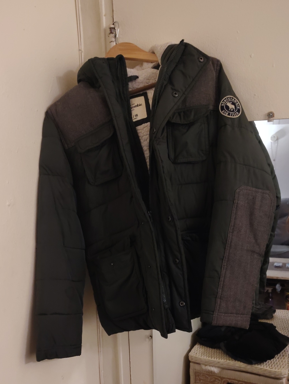 Abercrombie & Fitch Quilted Hooded Puffer Jacket - Olive Green with Gray Accents